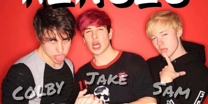 1080x1350 Sam And Colby on an Adventure Wallpaper