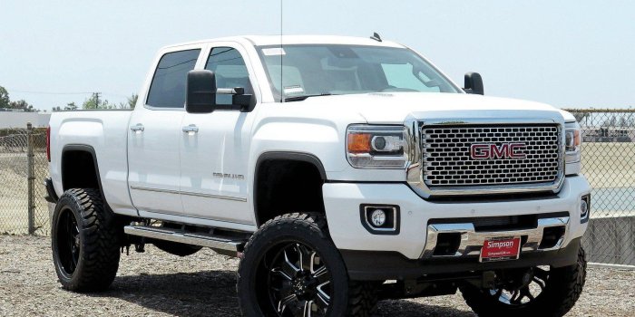 2048x1340 Lifted GMC Truck Best HD Wallpaper