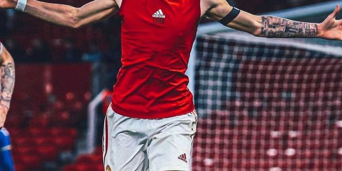 736x1308 Garnacho Wallpaper Discover more