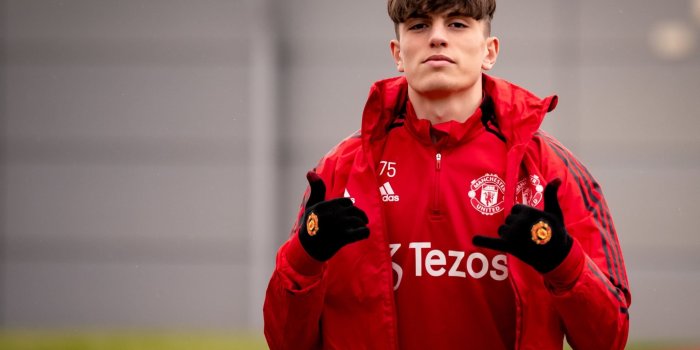 2048x1365 Sports Alejandro Garnacho HD Wallpaper