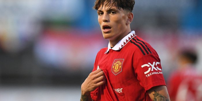 2048x1365 Sports Alejandro Garnacho HD Wallpaper