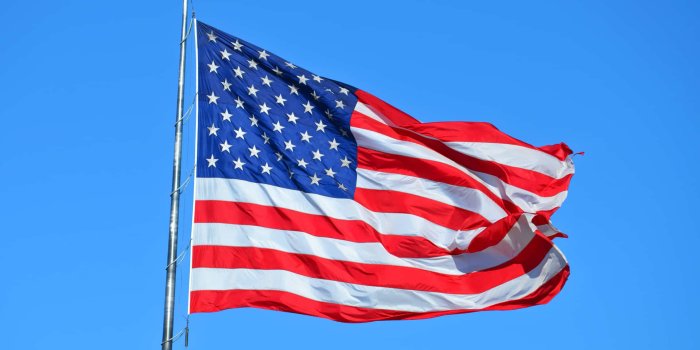 1920x1280 100+] Us Flag Wallpapers | Wallpapers.com