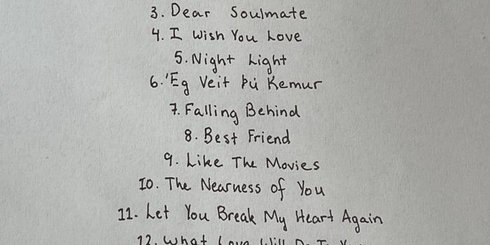 1536x2048 laufey on X: 