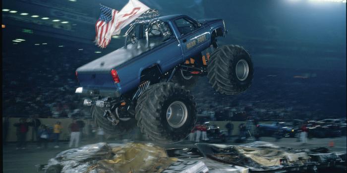 1600x1200 Vehicles Monster Truck Wallpaper
