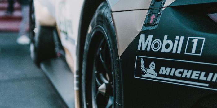 4000x6000 Car Racing Stock Photos & HD Images