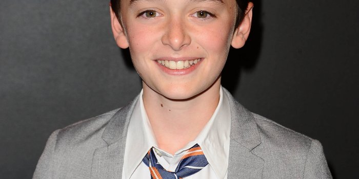 1661x1920 Season Premiere Wallpaper