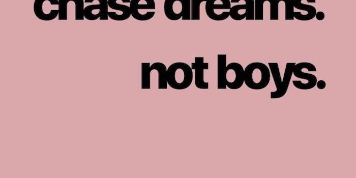 700x1227 Girl wallpaper