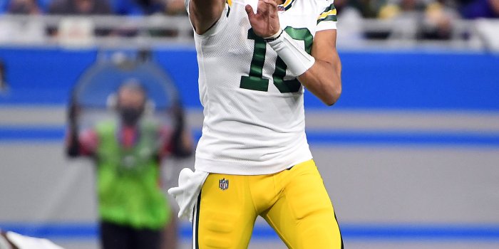 2273x3179 Jordan Love Packers 4k Wallpapers