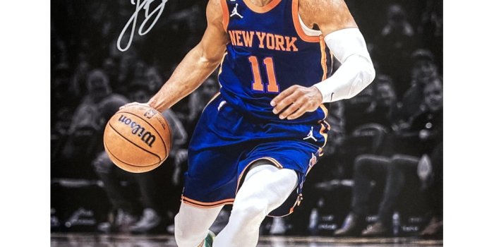 1000x1000 Jalen Brunson Signed Knicks 16x20 Photo