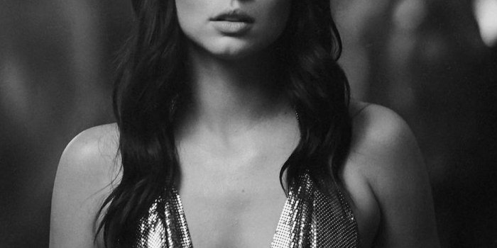 932x1341 Ana de Armas : r/iWallpaper