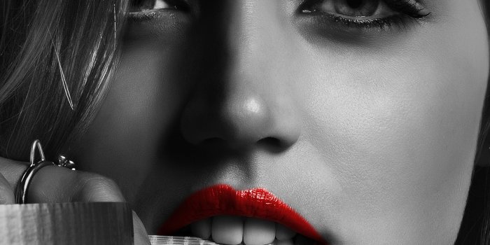 2880x1800 Ana De Armas Actress Background