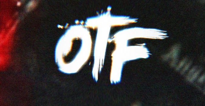 675x1200 Only The Family | Cantanti