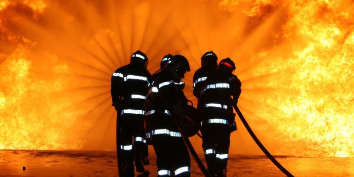 1280x960 Firefighter wallpapers for desktop