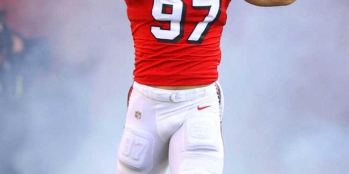 900x1600 Nick Bosa NFL Wallpaper Discover more