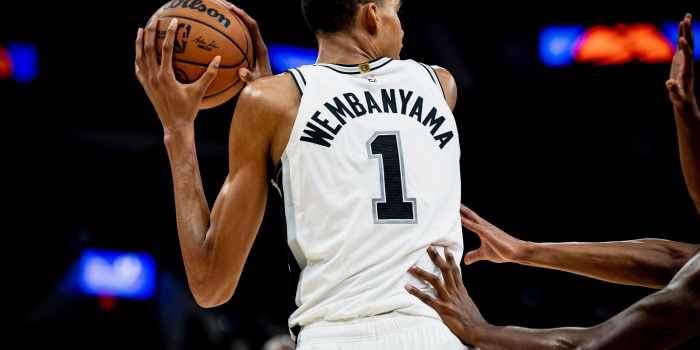 5000x3333 Victor Wembanyama Spurs Game Action HD