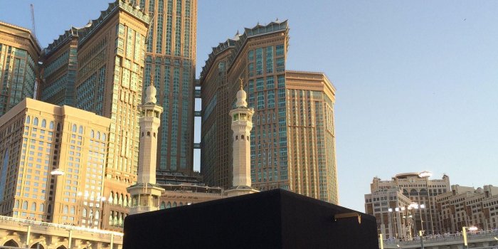 1536x2048 Makkah HD Wallpaper APK for Android