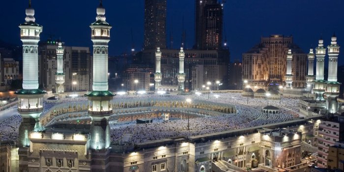 1024x768 Discover Our Hotels in Mecca | Book