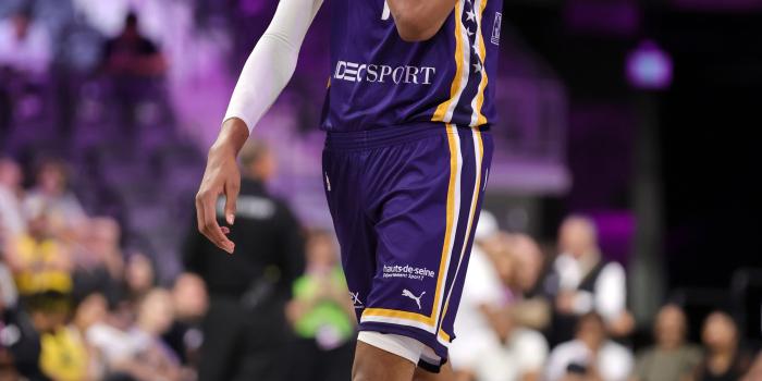 3989x5870 Victor Wembanyama made his NBA bow