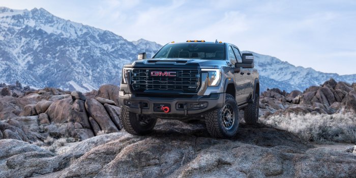 3840x2160 GMC Sierra 2500 HD AT4X AEV Edition