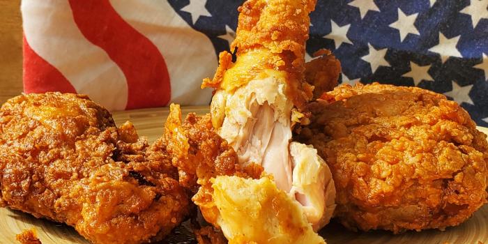 2560x1211 American Southern Fried Chicken - Chef