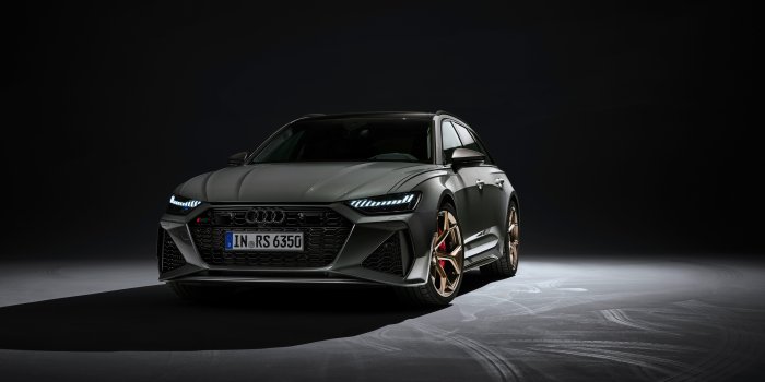 4961x3720 40+] Audi RS6 Avant Wallpapers
