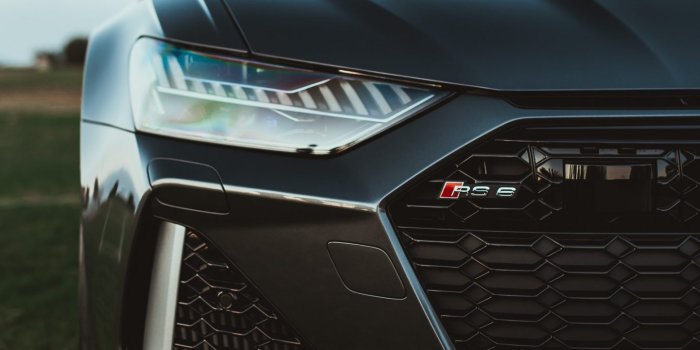 1440x2560 Audi RS 6 Avant Mobile Wallpapers