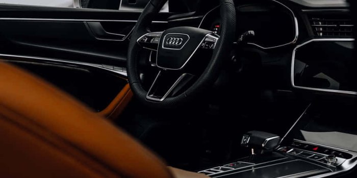 887x1920 Audi RS6 Wallpaper