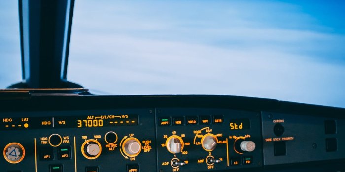 1280x1920 Aircraft wallpapers for your Smartphone