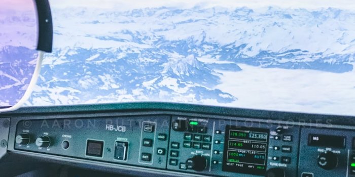 900x1600 Aircraft wallpapers for your Smartphone