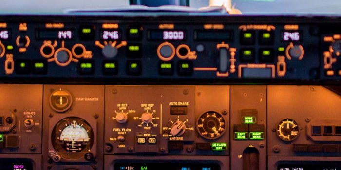 1080x1920 Live from the Flight Deck on X: 