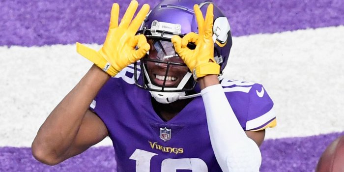 1600x900 Justin Jefferson hitting Randy Moss