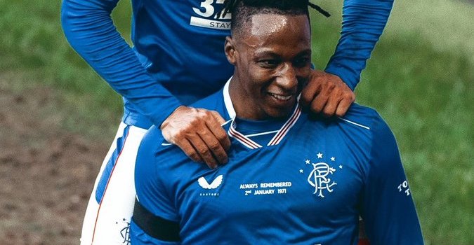 675x1200 Wallpaper #Rangers #RangersFC