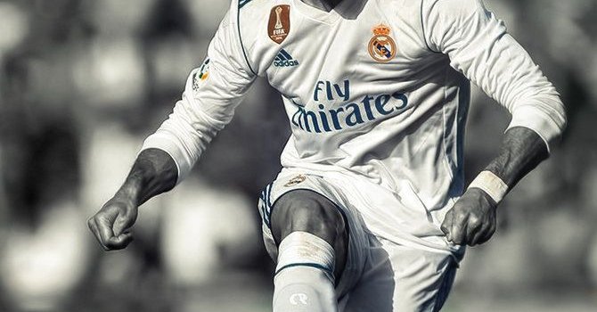 670x1192 Cristiano Ronaldo Footballer 4K