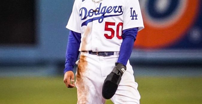 675x1200 Mookie Betts wallpaper | Mookie betts