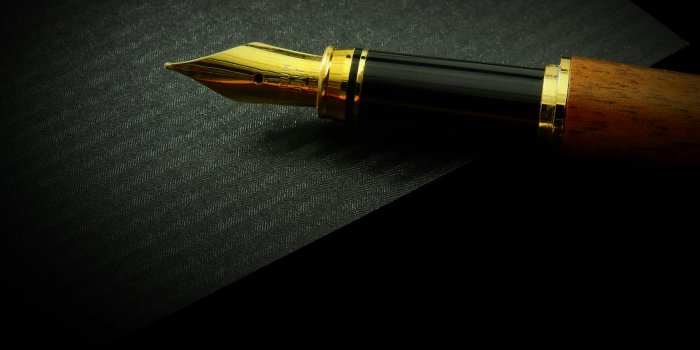 4608x3456 500+ Beautiful Pen Photos · Pexels