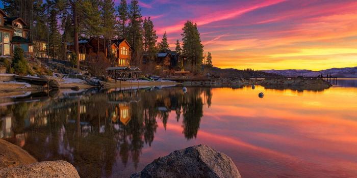 1920x1172 Outdoor Lakeside Cabins Wallpaper