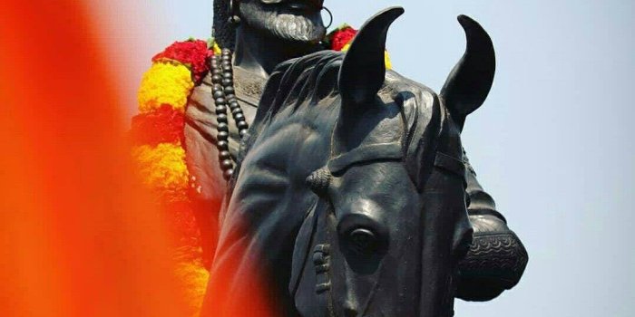 1078x1340 Garlands Hd Wallpaper