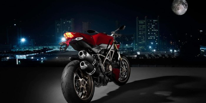 1920x1200 200+] Motorbike Pictures | Wallpapers.com