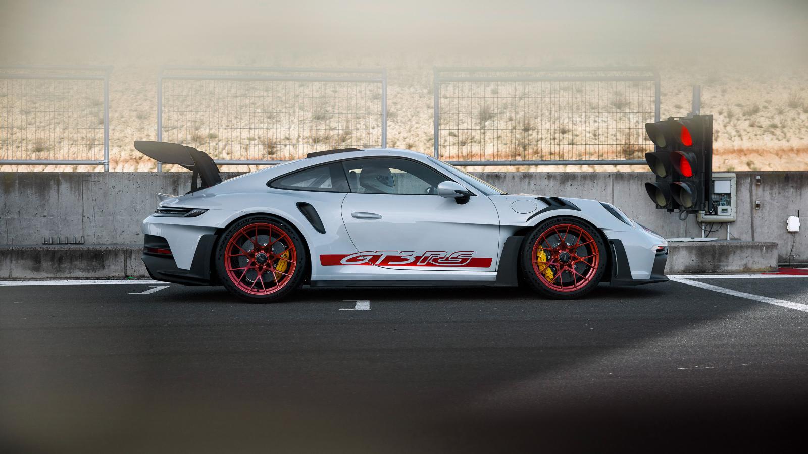 3840x2160 Porsche 911 GT3 RS Wallpaper - HD Car
