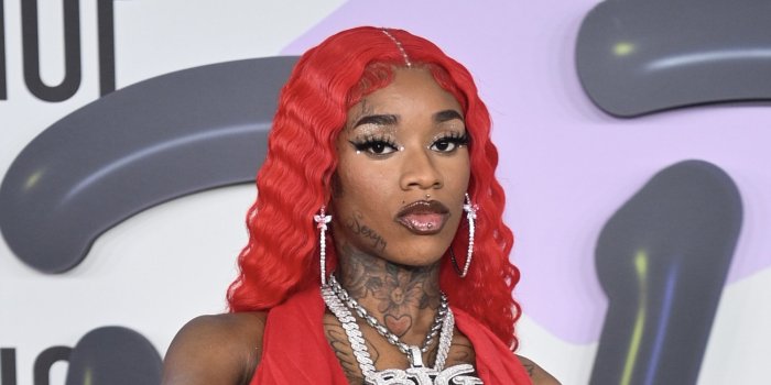 1920x1080 Photos From Her Maternity Shoot