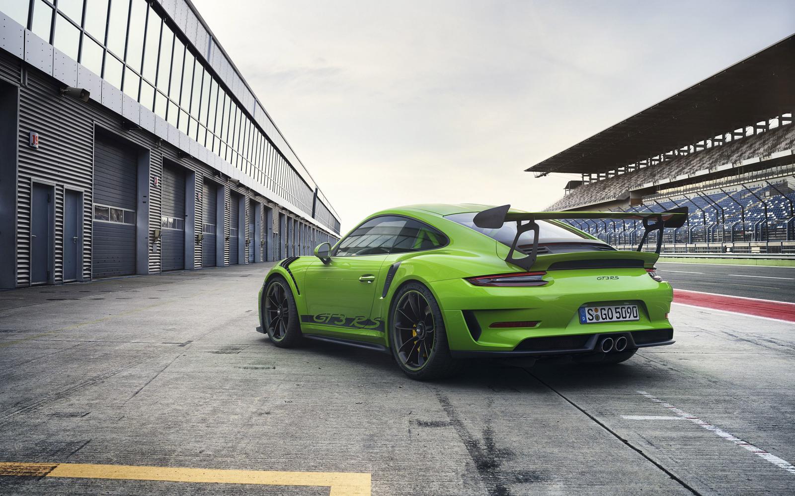 2560x1600 2018 Porsche 911 GT3 RS Wallpapers