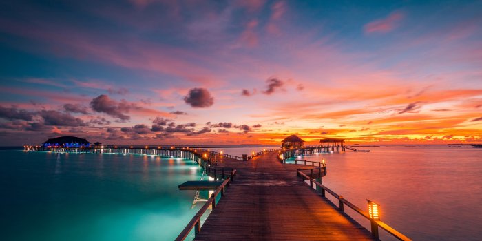 1991x1328 Wallpaper sunset, bridge, the ocean