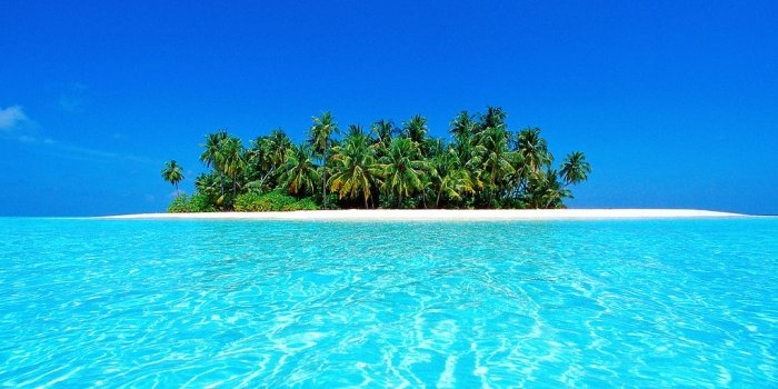 1024x768 Ari Atoll, Maldives wallpaper (1600 x