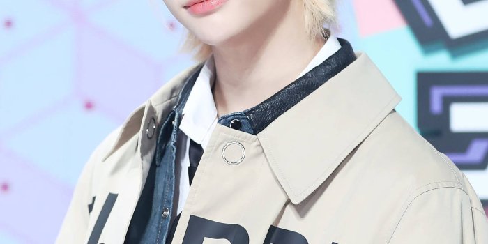 1280x1920 Stray Kids Hyunjin At MBC Wallpaper