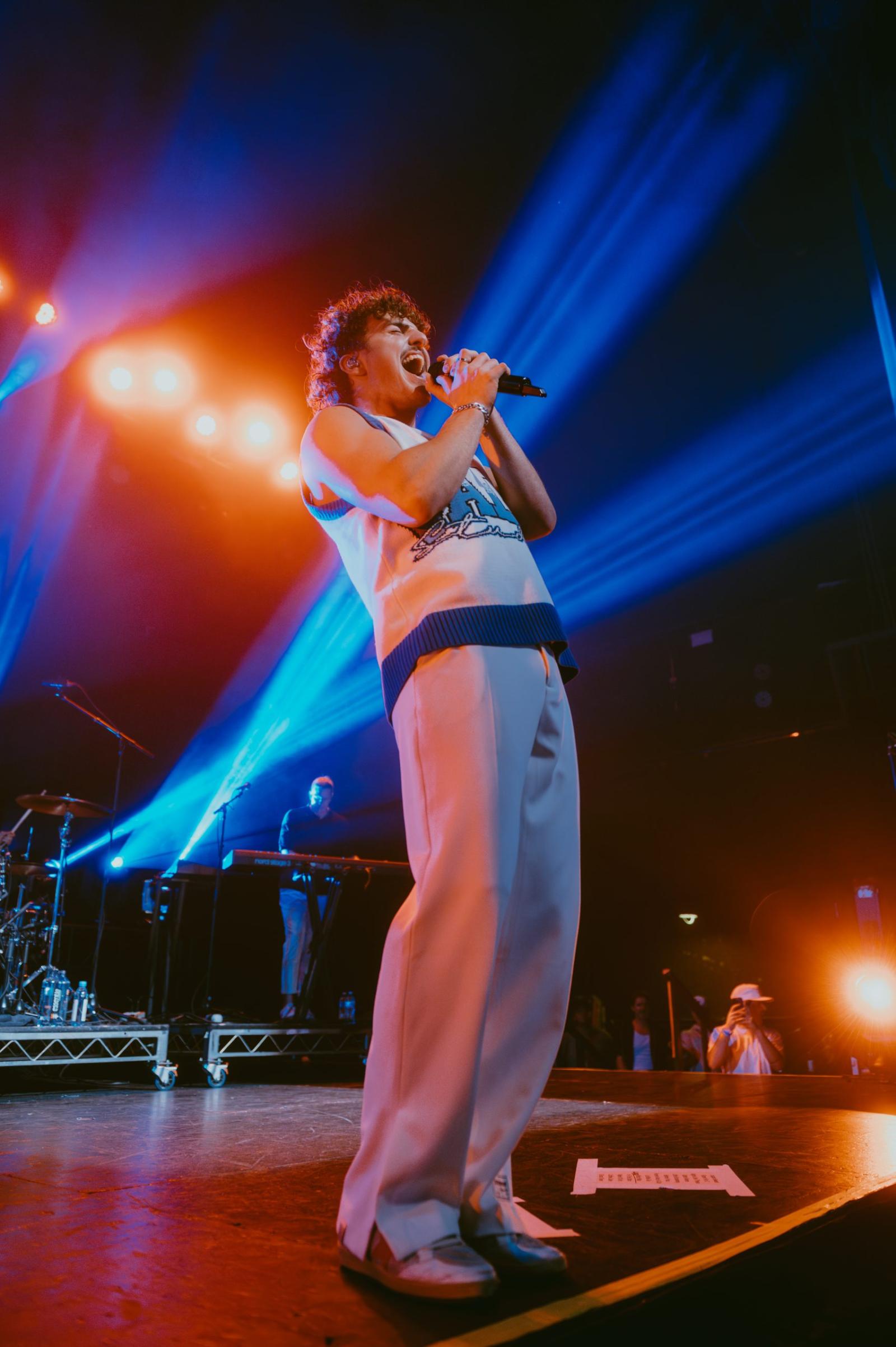 1703x2560 Benson Boone: Pulse - Lucid Magazine