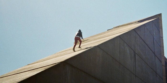 887x1920 100+] Daniel Caesar Wallpapers