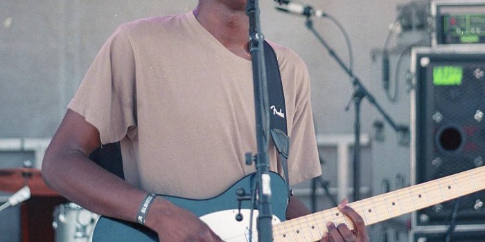 1080x1349 Onstage Wallpaper