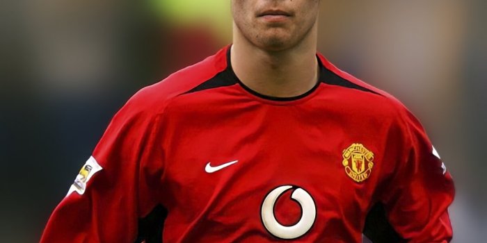 1125x2436 Ronaldo Young Wallpapers