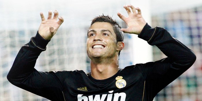 1987x3466 Random HD Wallpapers X [Cristiano