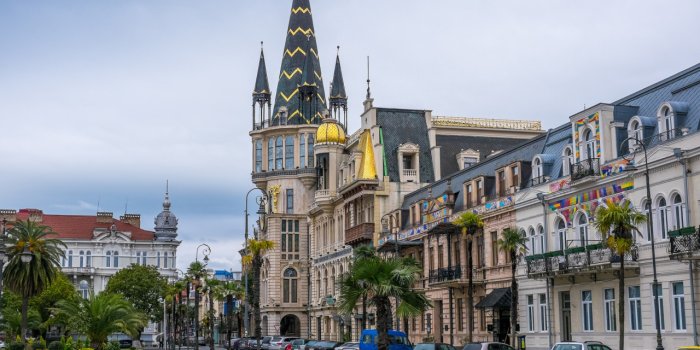 1280x960 Georgia, Batumi, section